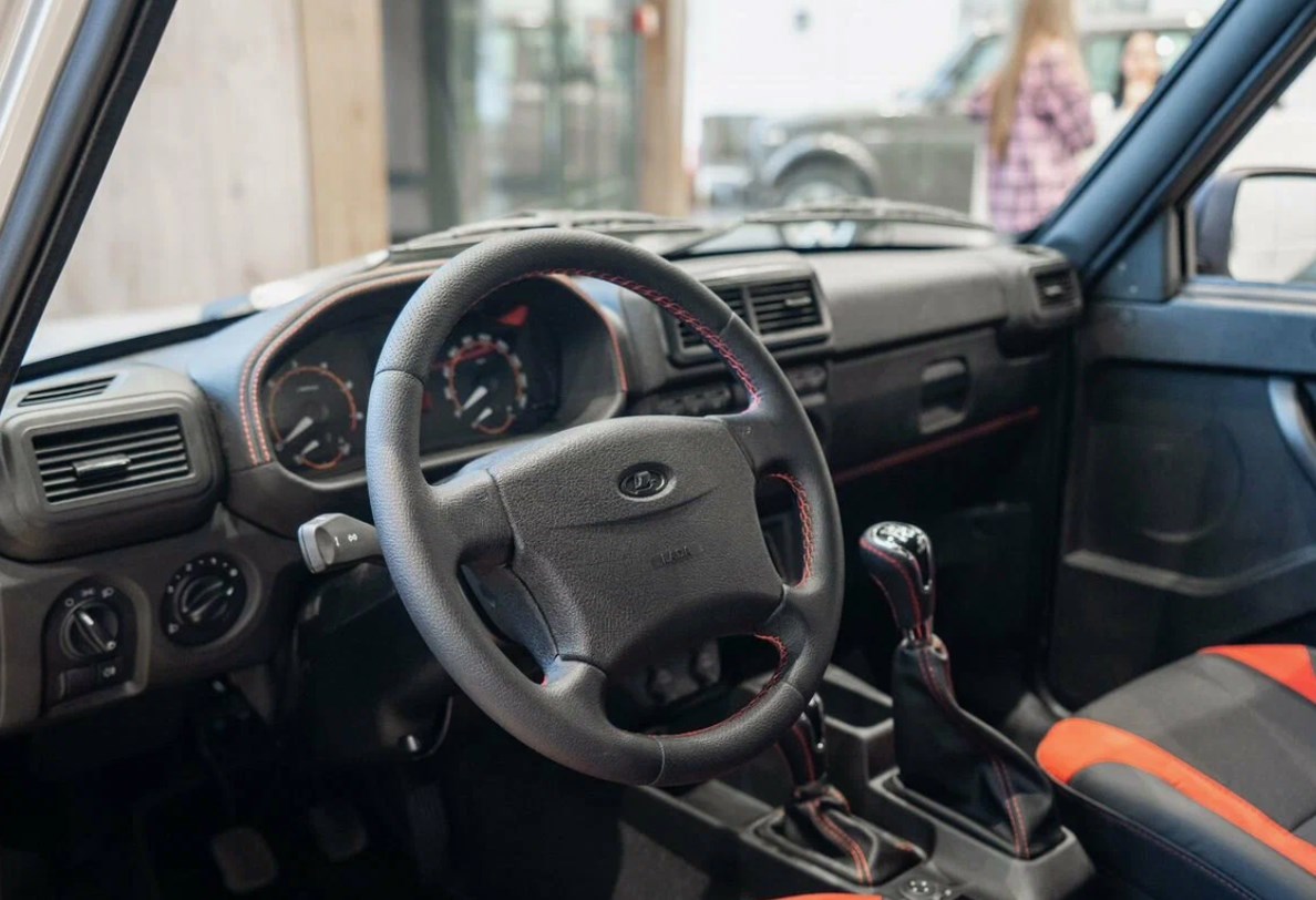 Интерьер Lada Niva Sport